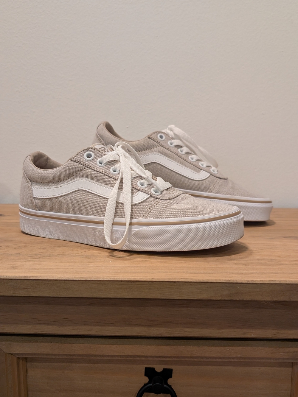 Vans Vans Ward Lo Sneakers Old Skool Platform Sneakers in Taupe